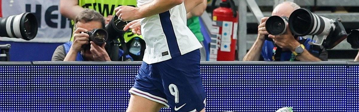 安博体育官网-英超青训系统中有哪些亚洲球员正快速崛起?