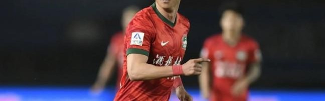 安博体育官网-世俱杯情绪失控球员对球队整体表现的负面影响探讨